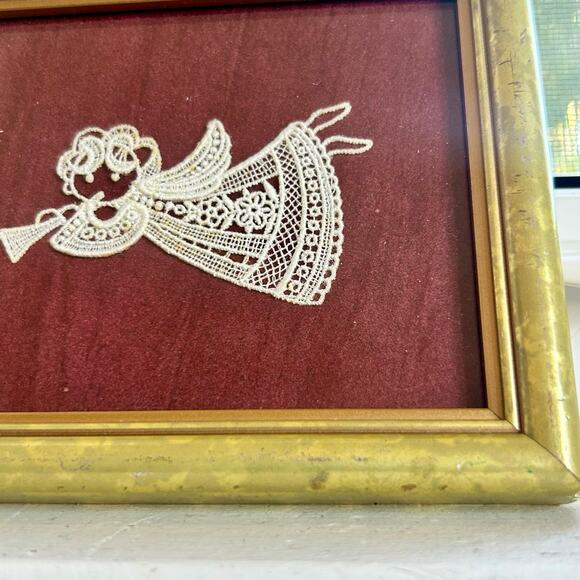 Vintage Framed Embroidered Lace Angel on Fabric in Gold Frame - Picture 3 of 10